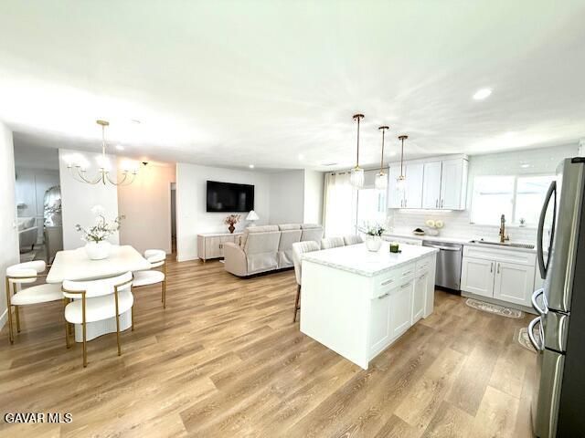 1144 E Aveneu J10, Lancaster, CA 93535