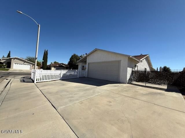 1144 E Aveneu J10, Lancaster, CA 93535