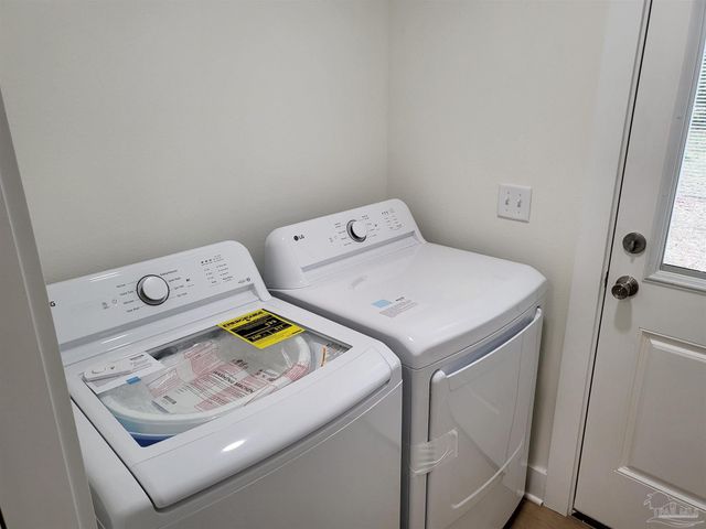 6844 Ferris Hill St, Milton, FL 32570