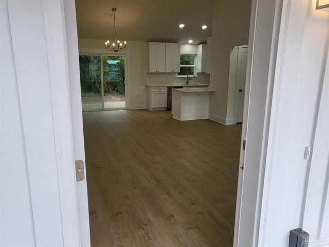 6844 Ferris Hill St, Milton, FL 32570