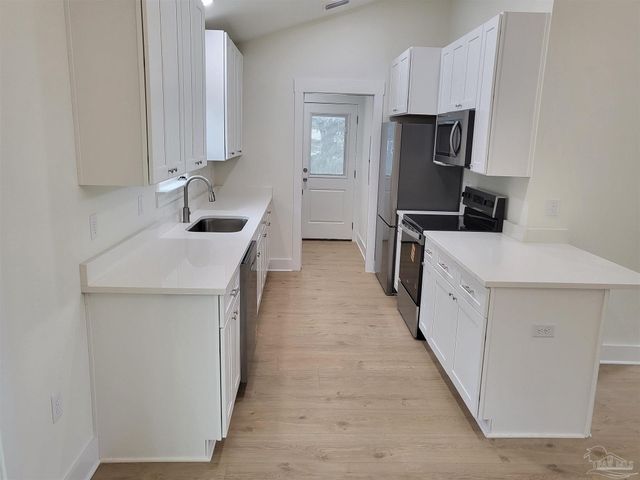 6844 Ferris Hill St, Milton, FL 32570