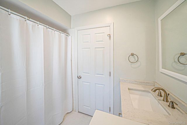 54 Division Avenue, West Sayville, NY 11796
