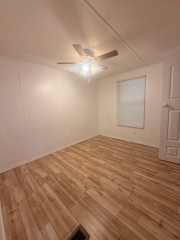 541 Simmons Way 7, Cedar Hill, TX 75104