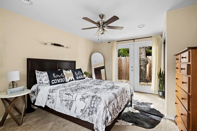 75 Pedernales ST, Austin, TX 78702