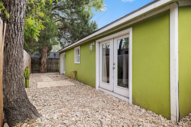 75 Pedernales ST, Austin, TX 78702