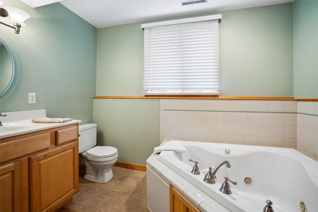 414 NW Kimberly Lane, Ankeny, IA 50023