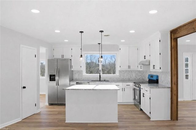 820 Balthrope RD, Newport News, VA 23608