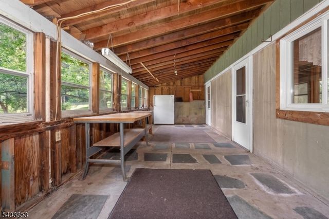 11 Orchard St, Lebanon Twp., NJ 07830