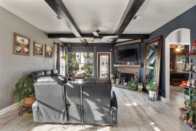 242 Coach DR, Buda, TX 78610