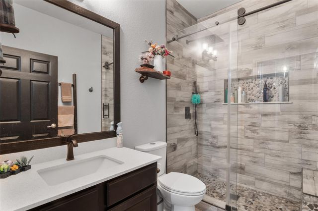 242 Coach DR, Buda, TX 78610