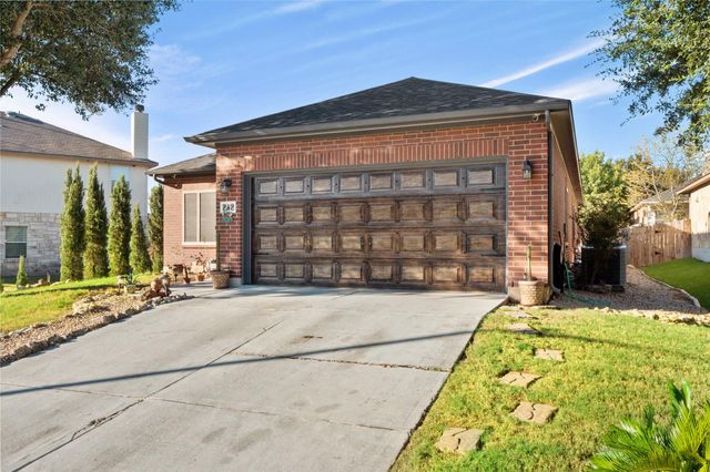 242 Coach DR, Buda, TX 78610