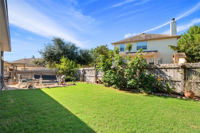 242 Coach DR, Buda, TX 78610