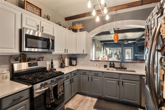 242 Coach DR, Buda, TX 78610