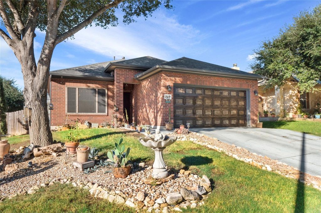 242 Coach DR, Buda, TX 78610