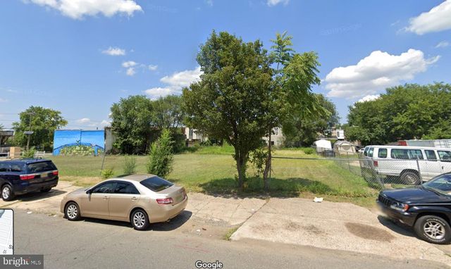 723--727 STATE ST, Camden, NJ 08102