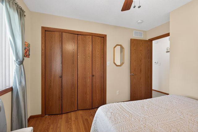 2453 Edgemont Avenue, Waterloo, IA 50702