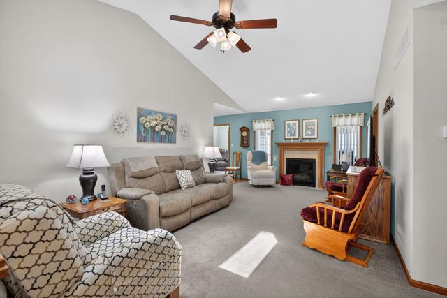 2453 Edgemont Avenue, Waterloo, IA 50702