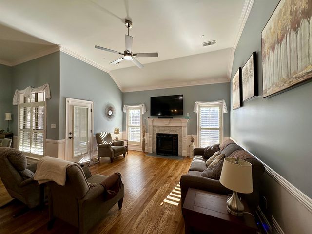 65 BRIARFIELD CV, Oakland, TN 38060