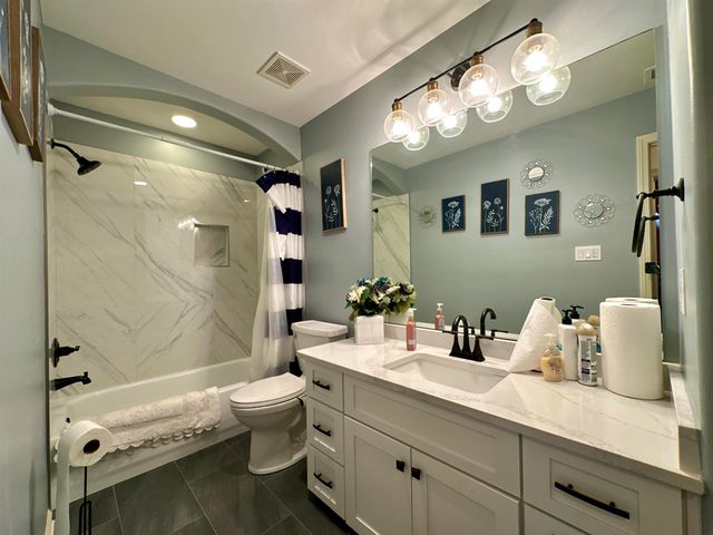 65 BRIARFIELD CV, Oakland, TN 38060