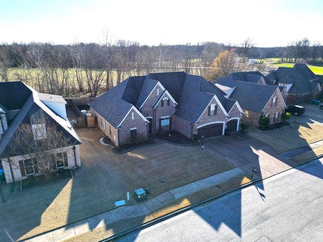 65 BRIARFIELD CV, Oakland, TN 38060