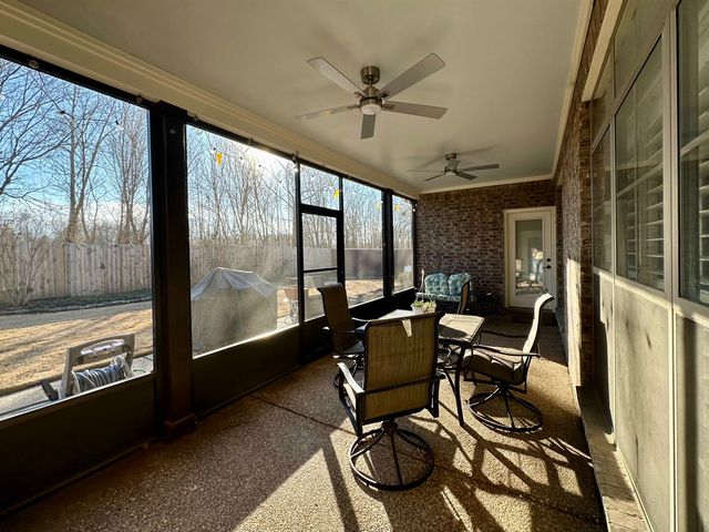 65 BRIARFIELD CV, Oakland, TN 38060