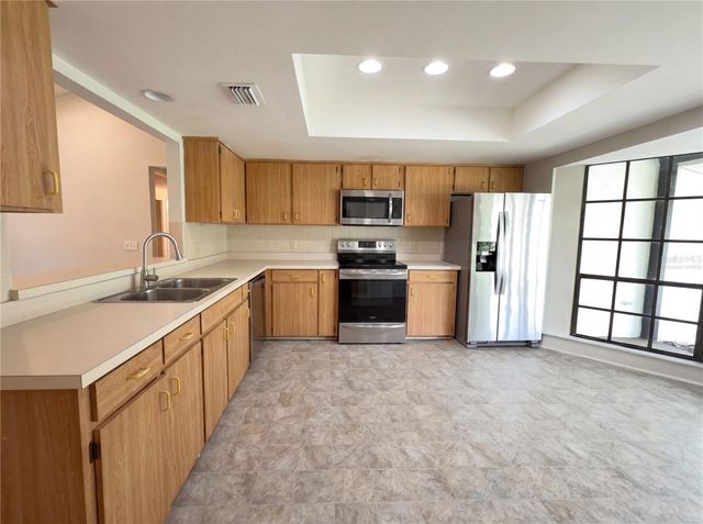 199 E CREST AVENUE, Winter Garden, FL 34787