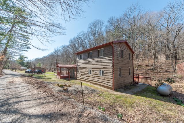 2854 Shepherd Road, Nashville, IN 47448