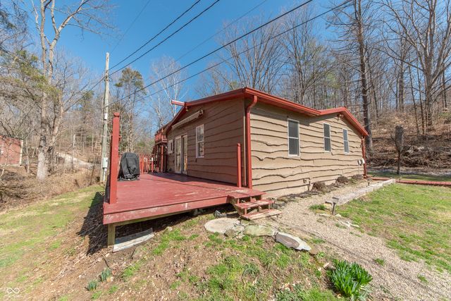 2854 Shepherd Road, Nashville, IN 47448