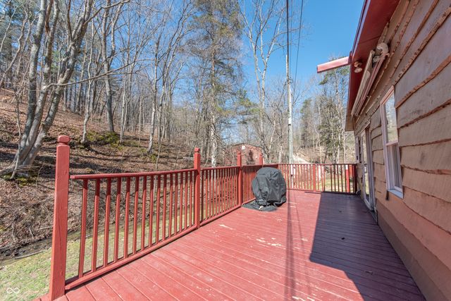 2854 Shepherd Road, Nashville, IN 47448