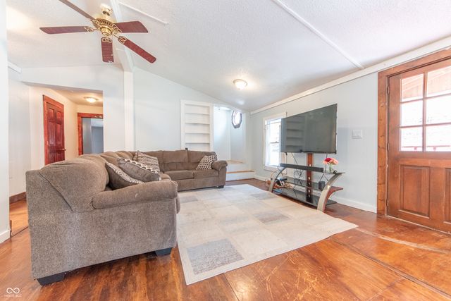 2854 Shepherd Road, Nashville, IN 47448