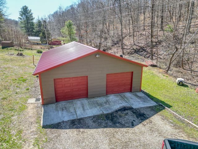 2854 Shepherd Road, Nashville, IN 47448