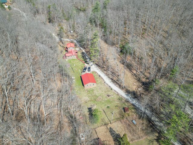 2854 Shepherd Road, Nashville, IN 47448