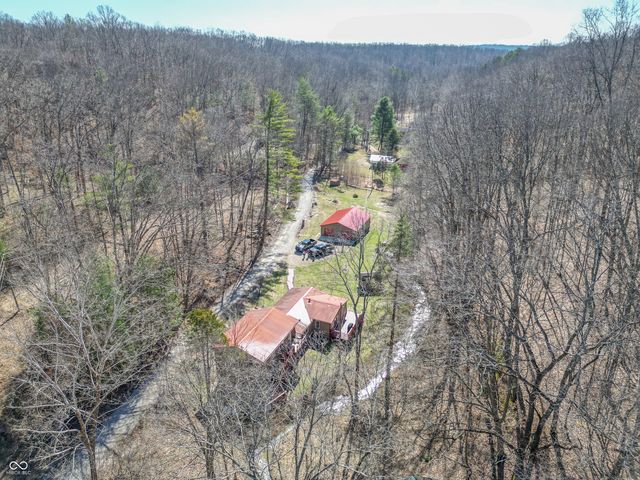 2854 Shepherd Road, Nashville, IN 47448