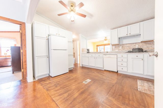 2854 Shepherd Road, Nashville, IN 47448