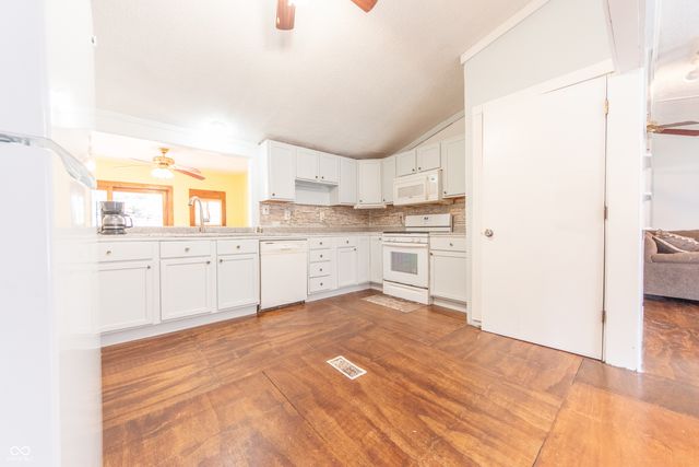 2854 Shepherd Road, Nashville, IN 47448