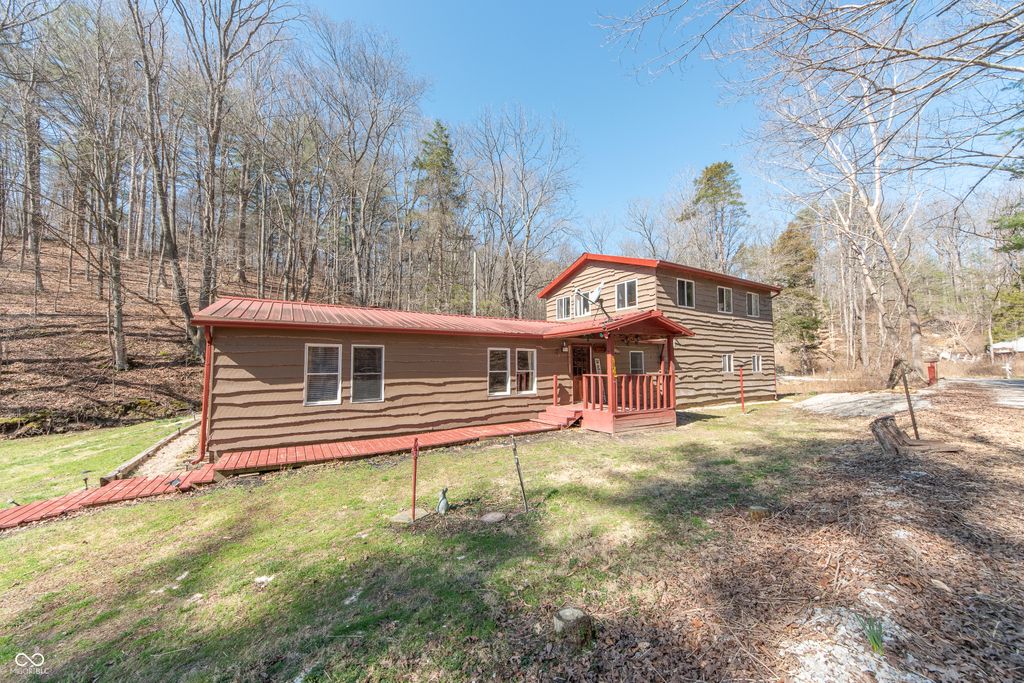 2854 Shepherd Road, Nashville, IN 47448