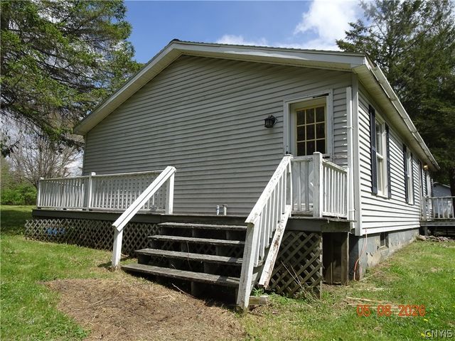 4954 Creaser Road, Westmoreland, NY 13490