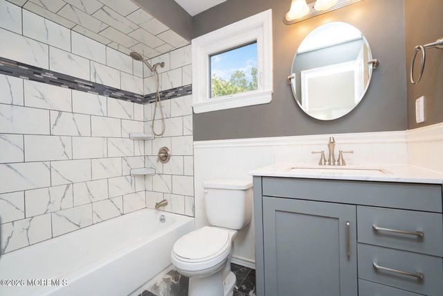 6 Lind Drive, Middletown, NJ 07748