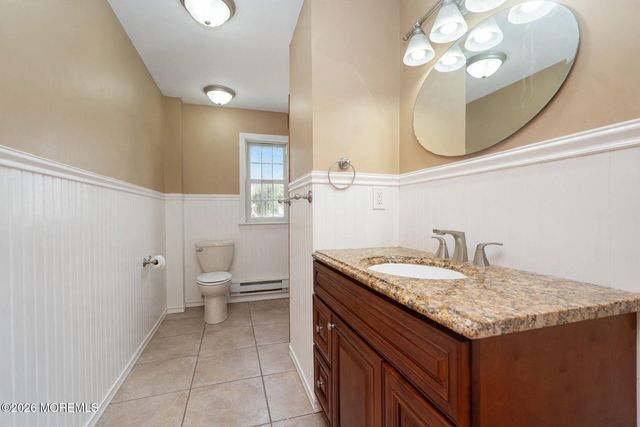 6 Lind Drive, Middletown, NJ 07748