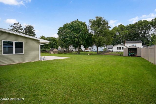 6 Lind Drive, Middletown, NJ 07748