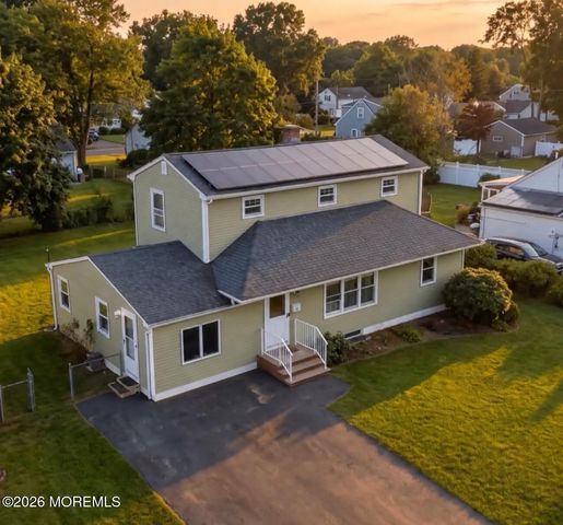 6 Lind Drive, Middletown, NJ 07748