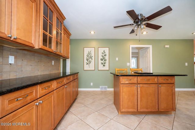 6 Lind Drive, Middletown, NJ 07748
