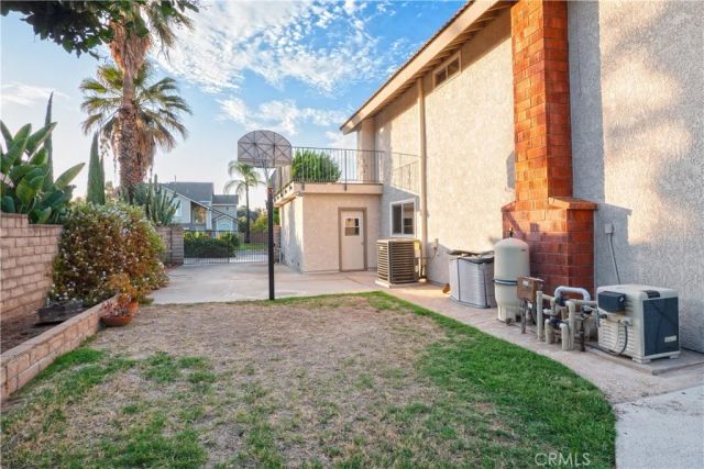 1349 Magnolia Avenue, Redlands, CA 92373