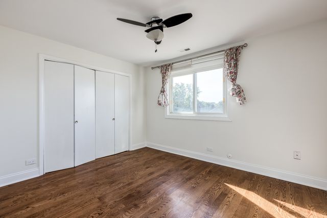 6020 Lincoln Avenue 307, Morton Grove, IL 60053
