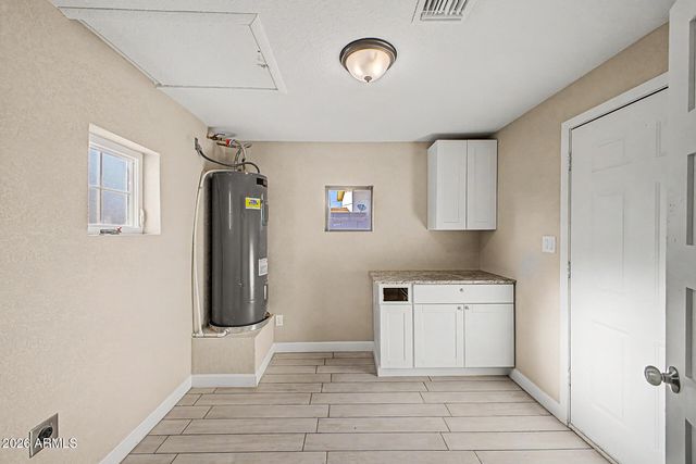 5308 W EDGEMONT Avenue, Phoenix, AZ 85035