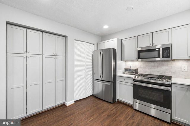 15721 AMBIANCE DR, North Potomac, MD 20878