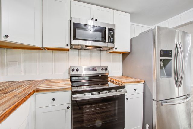93 Deepwater Trail, Round O, SC 29474