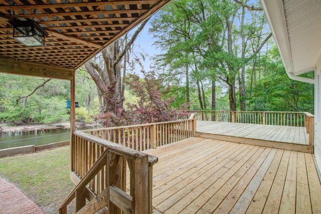 93 Deepwater Trail, Round O, SC 29474