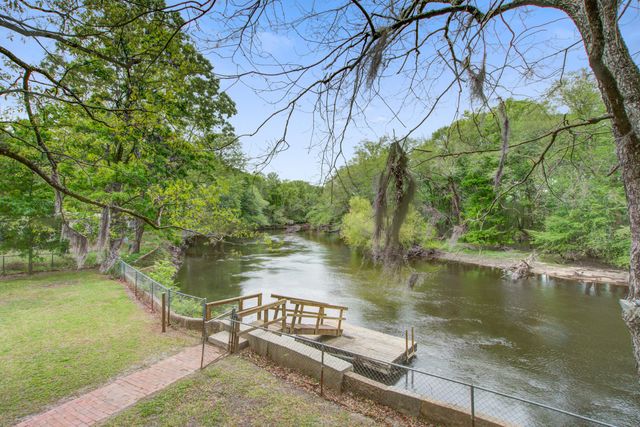 93 Deepwater Trail, Round O, SC 29474