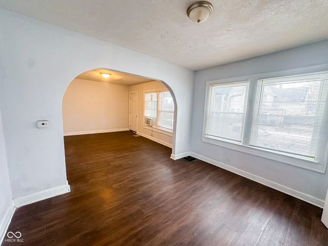 3702 N Kenwood Avenue, Indianapolis, IN 46208